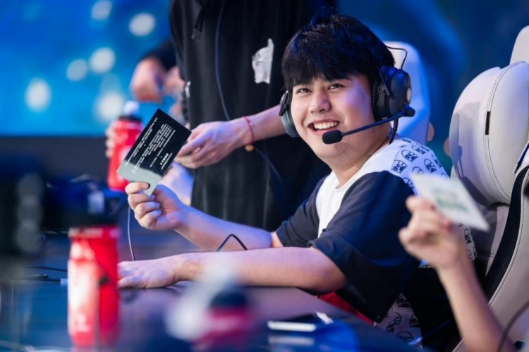 罗伯特森 罗伯特森