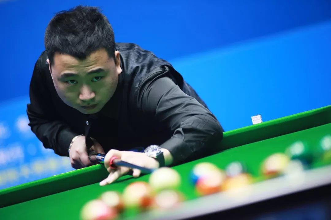 篮网抢眼的 篮网抢眼的